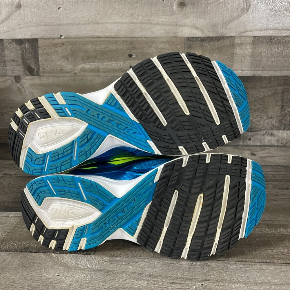 Brooks Launch 4 Running Sneakers - Picture 9 of 9